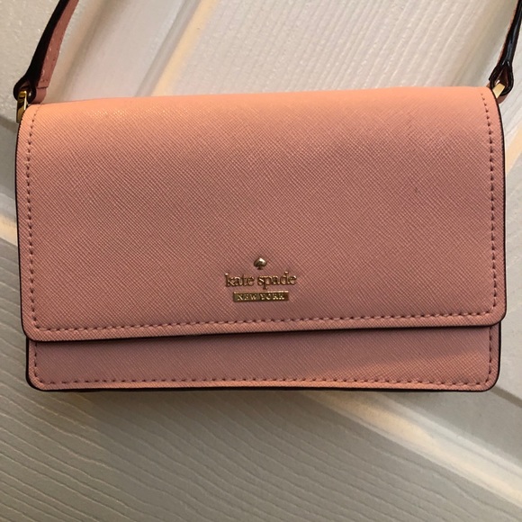 Kate Spade baby pink crossbody purse - Picture 1 of 9